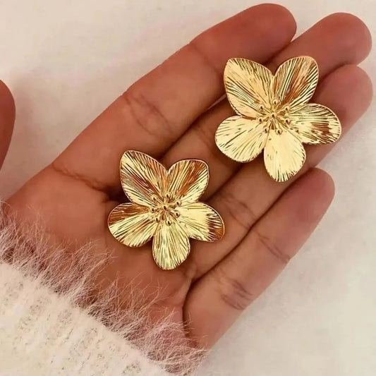 Vintage Flower Stud Earrings